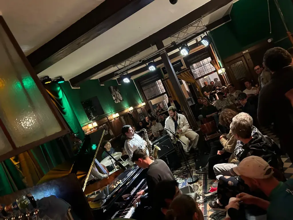 daffe4d4 712f 4f64 8fce 39d05170b189 1600x1200